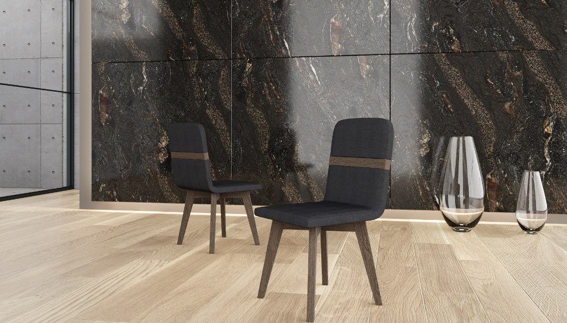Μοντέρνα καρέκλα με ξύλινα πόδια και μαύρο ύφασμα